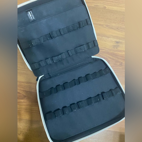 Spectrum Burn Book makeup brush case, good condition. - Picture 3 of 4